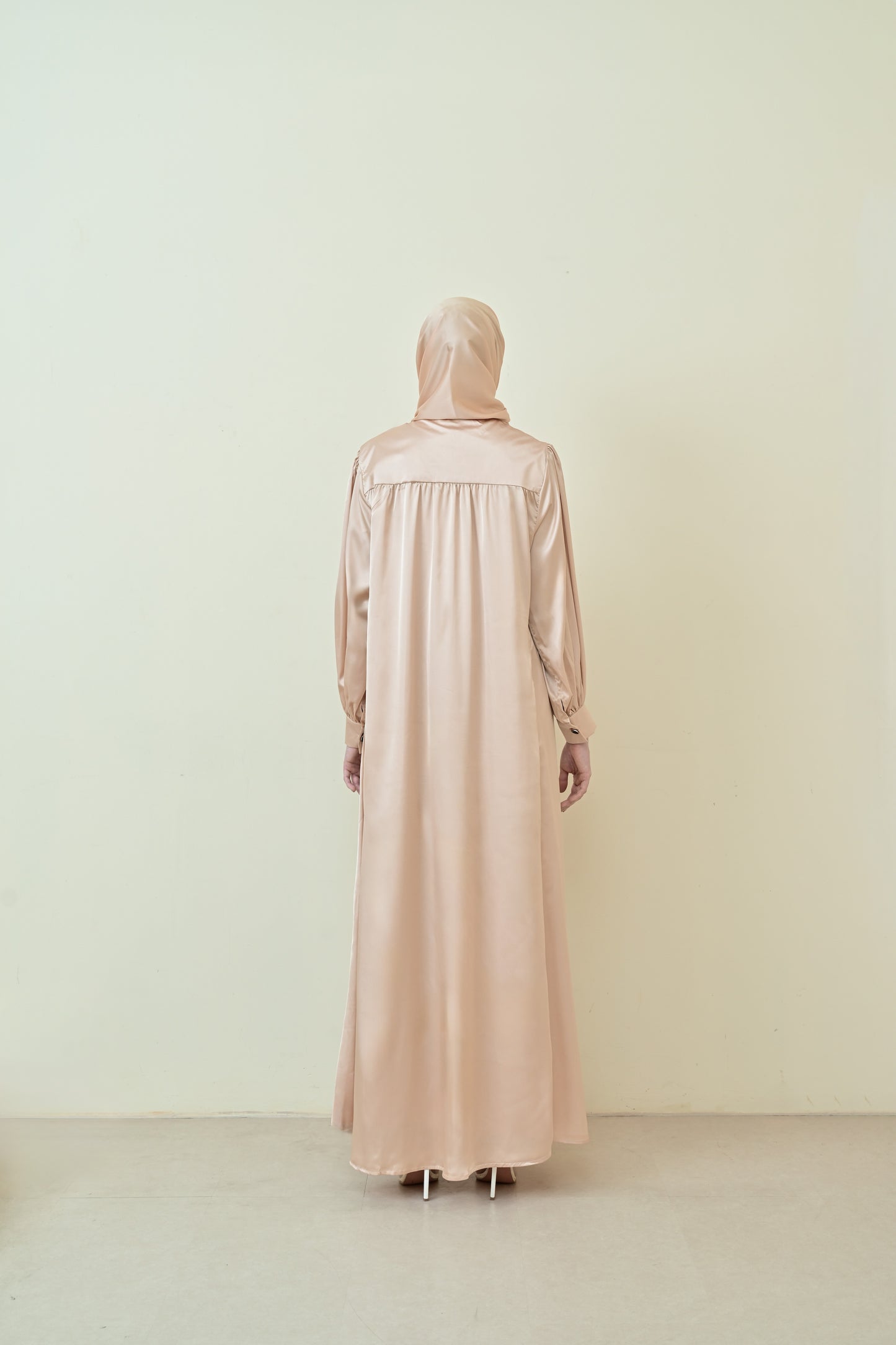Lara Silk Abaya Set - Cream