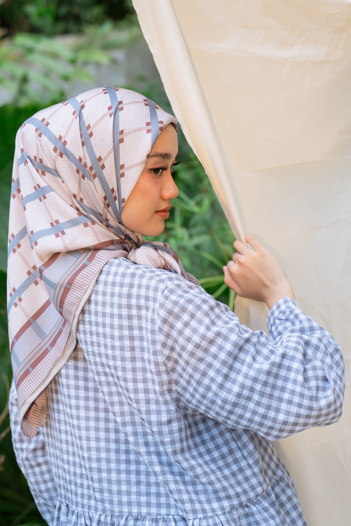 Earl Grey - Sugar Gingham Maxi Dress