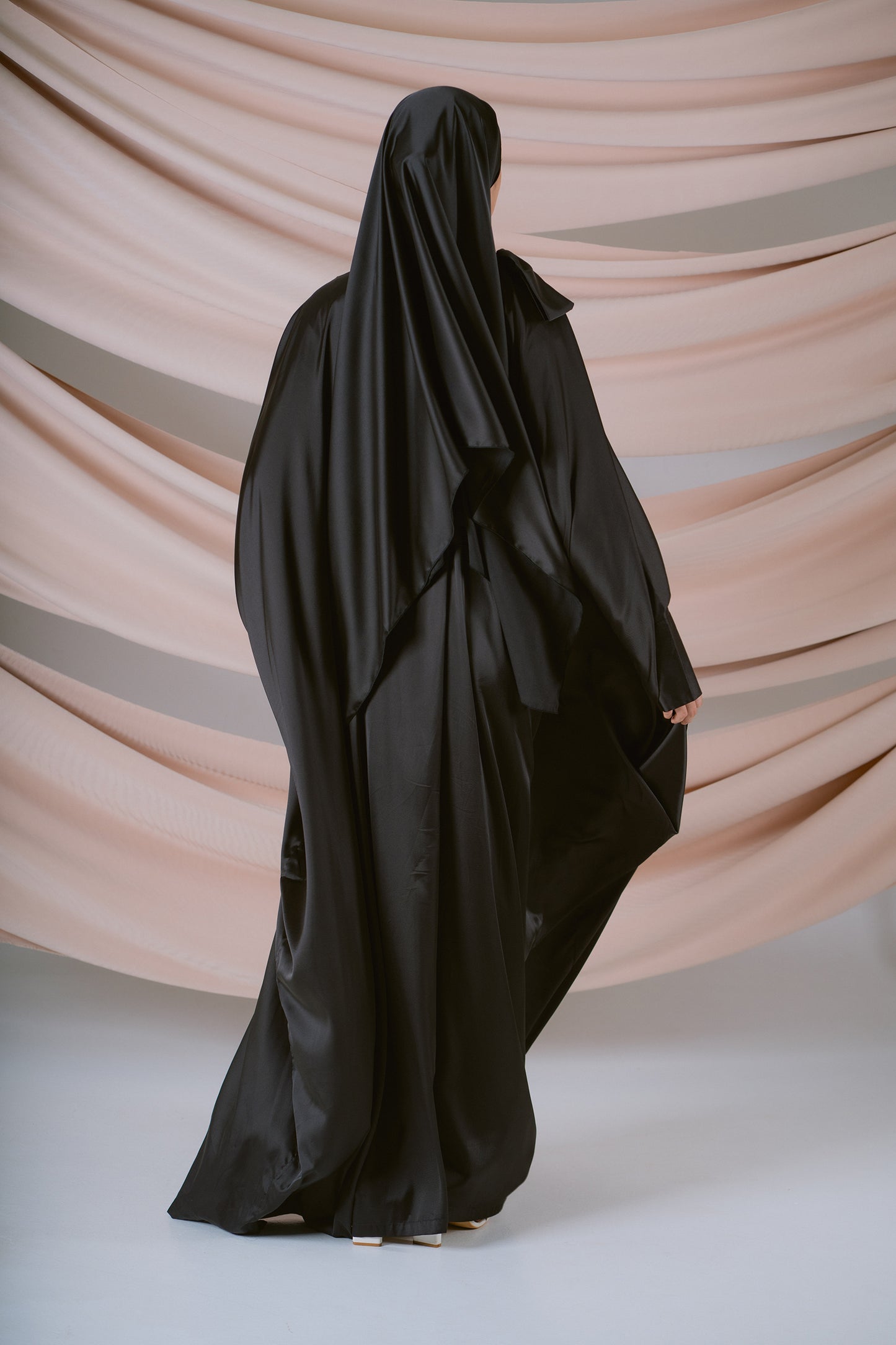 Nocturne Kaftan Abaya