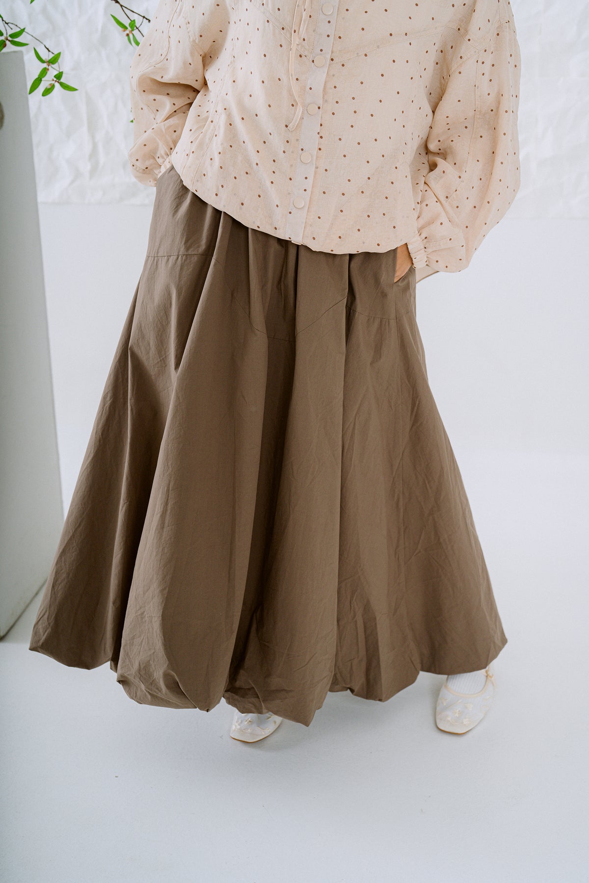 KŌDE The Noya Skirt - Stone