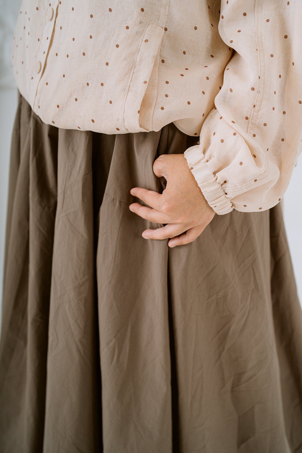 KŌDE The Noya Skirt - Stone